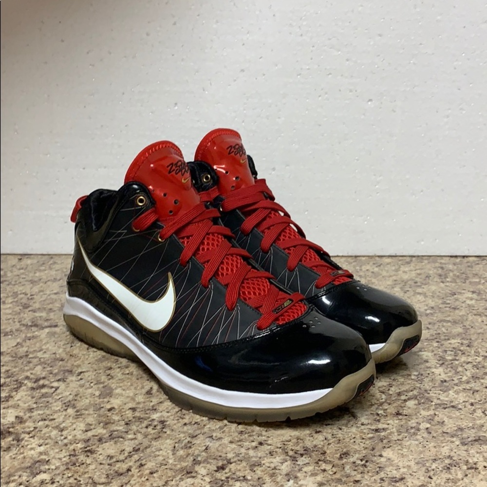 Nike LeBron 7 P.S.